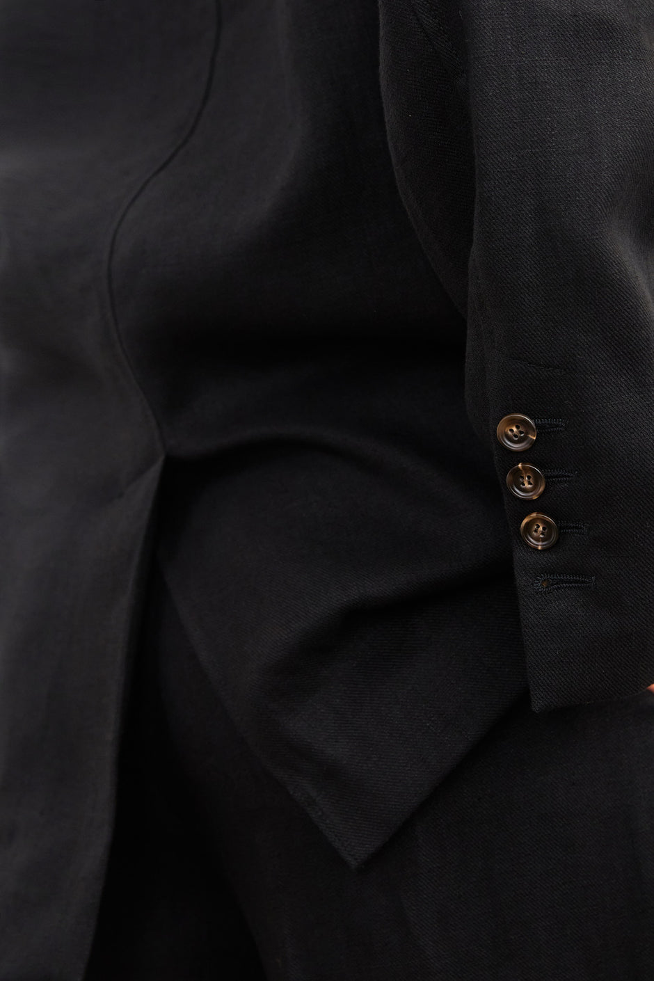 Вишитий вручну піджак