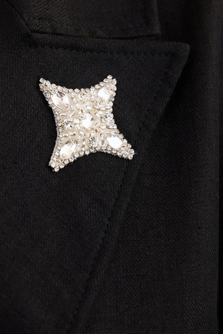 Вишитий вручну піджак