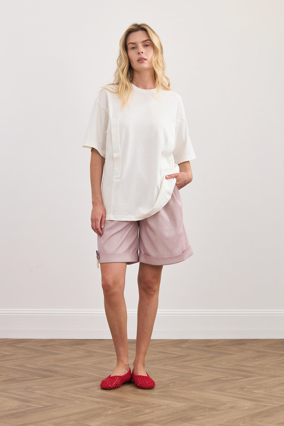 Футболка з магнітами