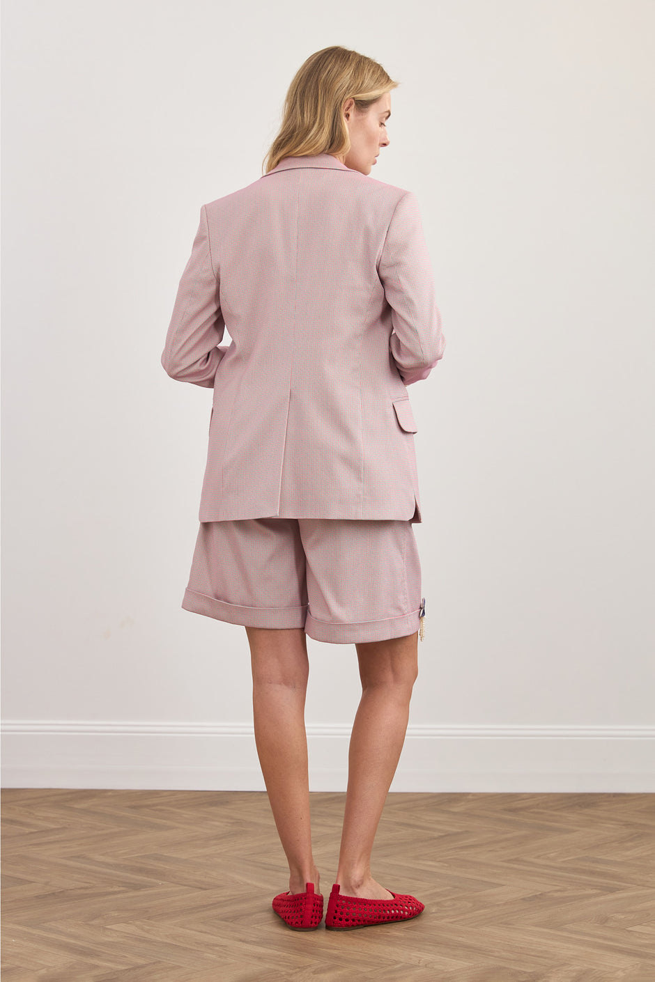 Ілюзорна куртка в клітинку