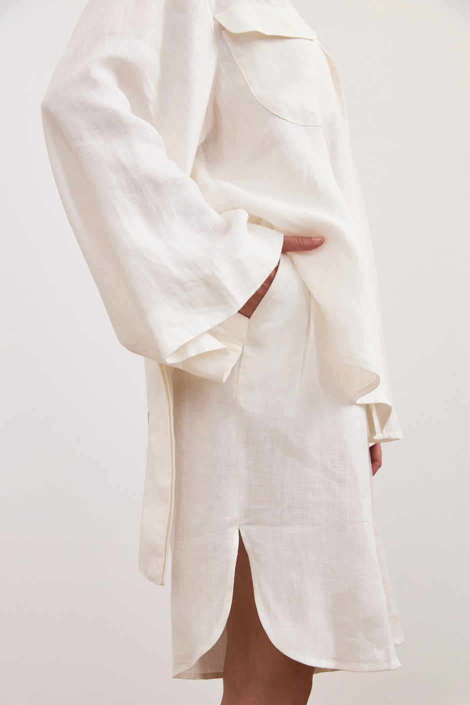 Льняні широкі шорти