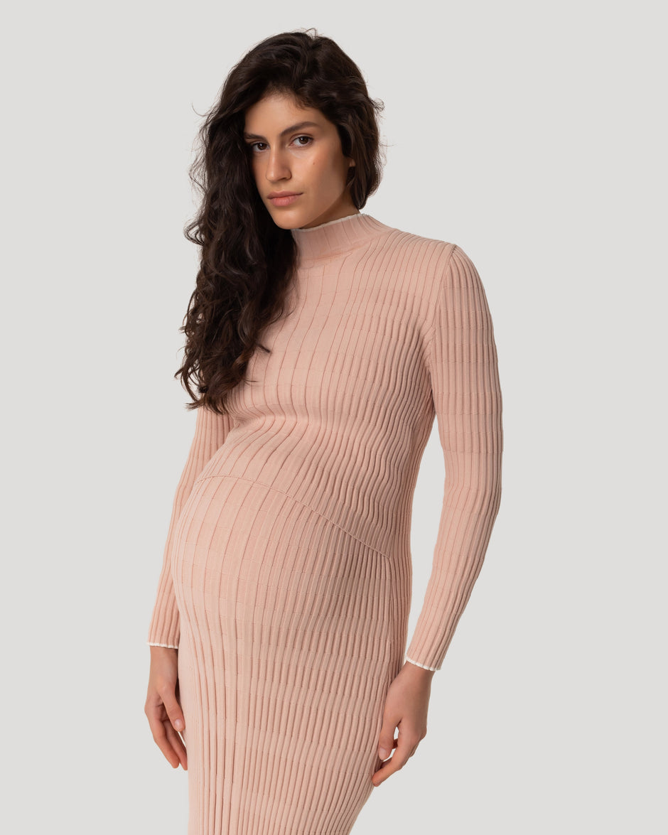 Сукня вертикальної в'язки