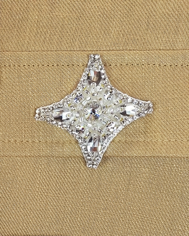 Вишита вручну лляна верхня сорочка