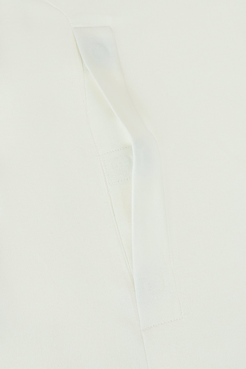 Футболка з магнітами